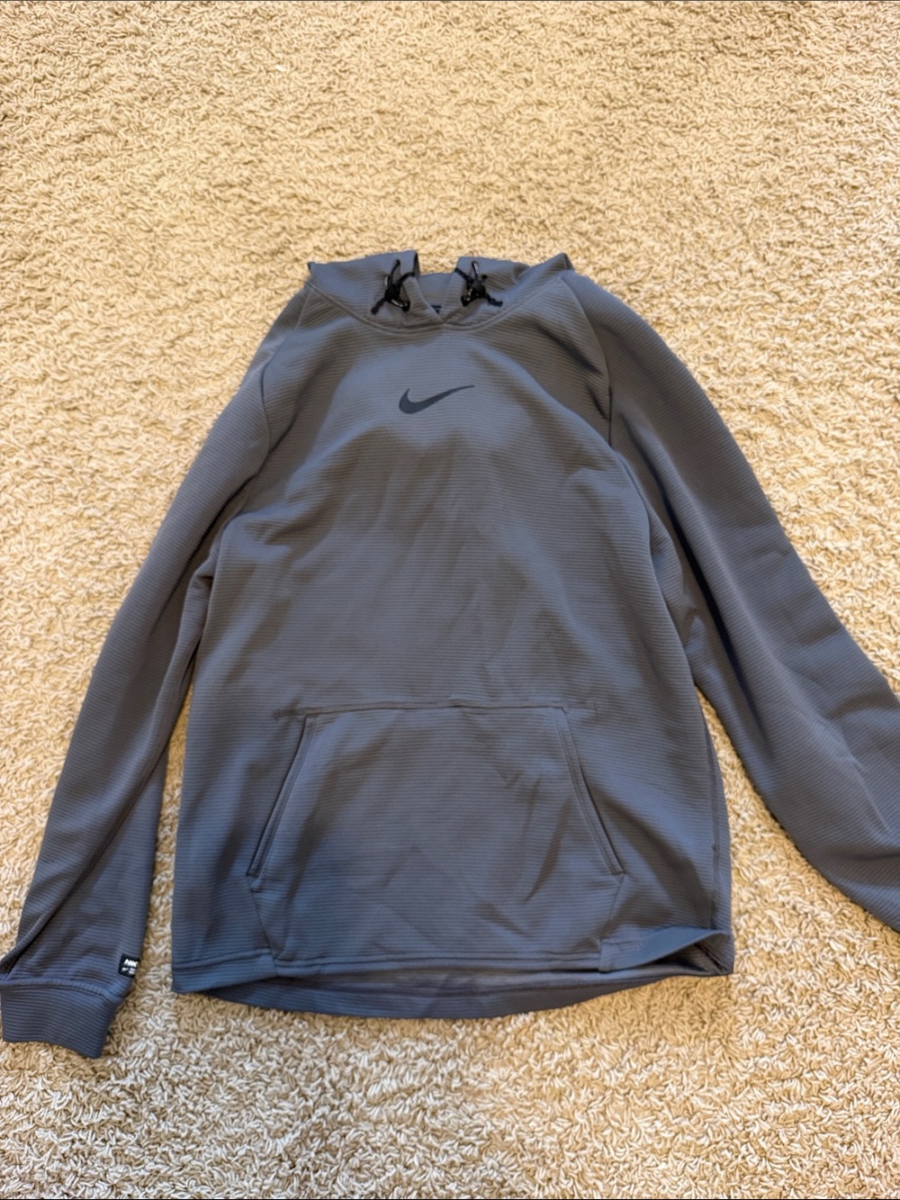 Nike Men’s Dark Gray Performance Pullover Hoodie